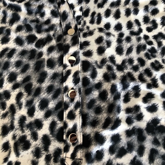 Alfani Animal Print Short Sleeve Quarter Button - Picture 7 of 7